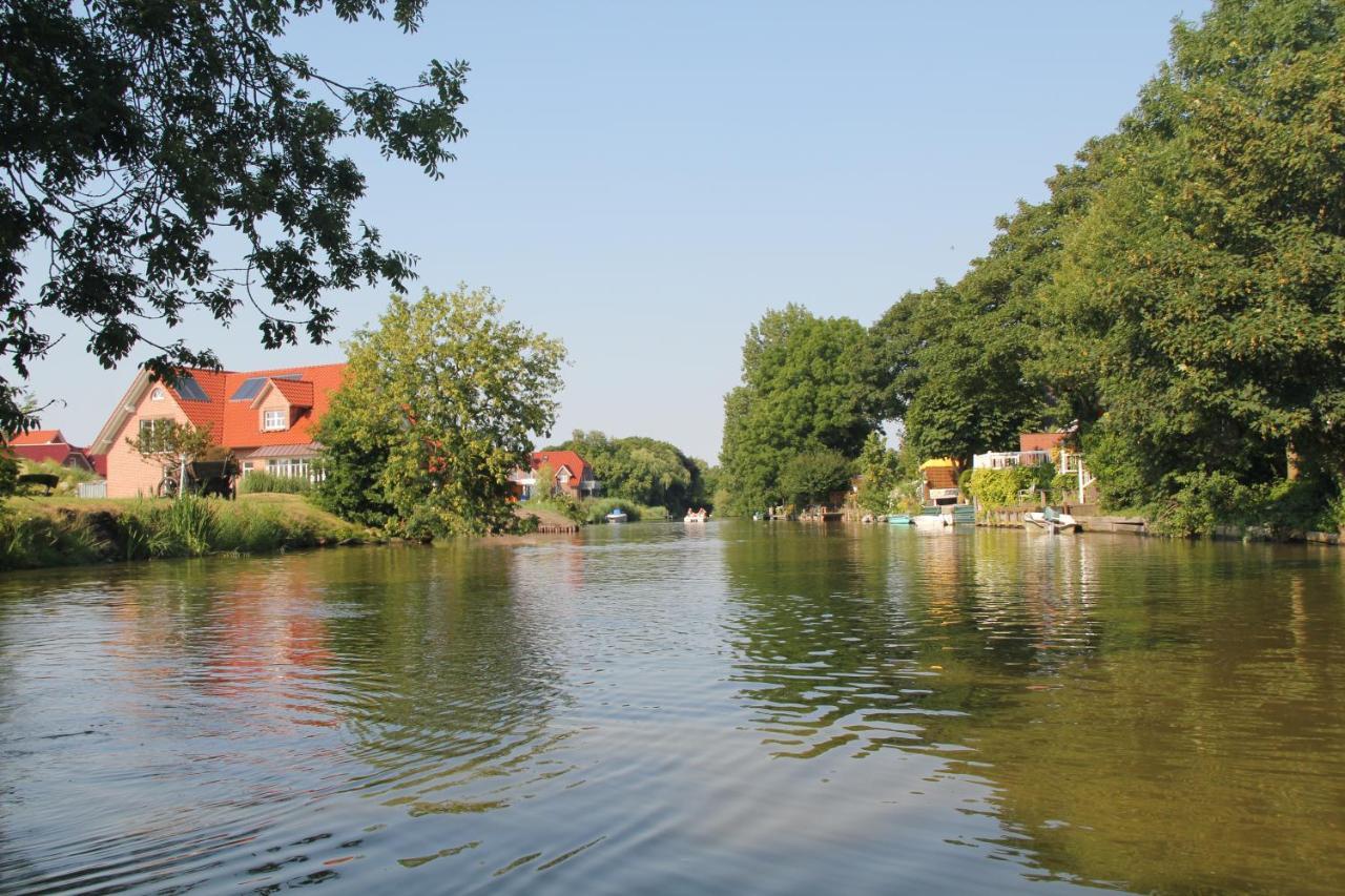 Huus Ant Deep Og Greetsiel Lejlighed Krummhörn Eksteriør billede